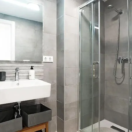 Apartment Atlanterra-zahara De Atunes Increible Con Porche De 16m Y Jardin Privado De 72m *