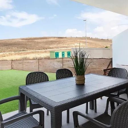 Apartment Atlanterra-zahara De Atunes Increible Con Porche De 16m Y Jardin Privado De 72m