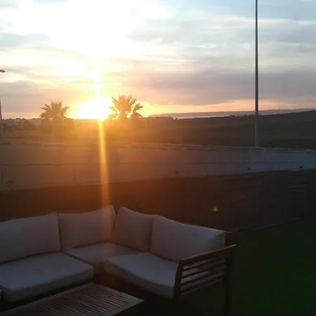 Apartment Atlanterra-zahara De Atunes Increible Con Porche De 16m Y Jardin Privado De 72m